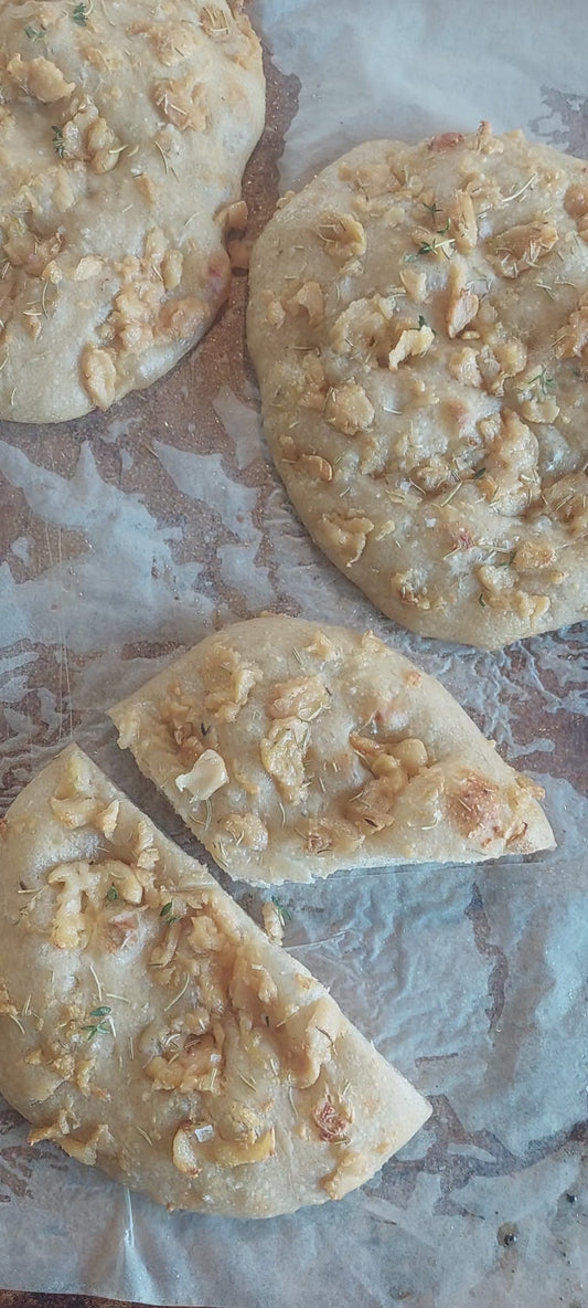 Fournée de la semaine le 9 octobre : FOCACCIA À L'AIL CONFIT (AU LEVAIN)